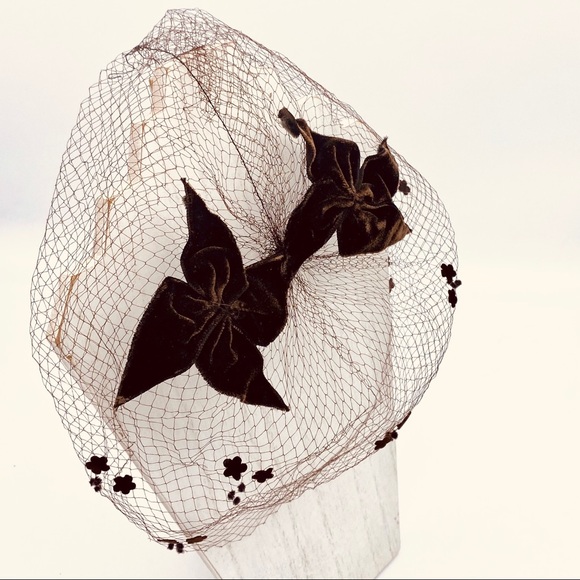 Vintage 1950s Brown Velvet Bow Whimsey Fascinator main image 4